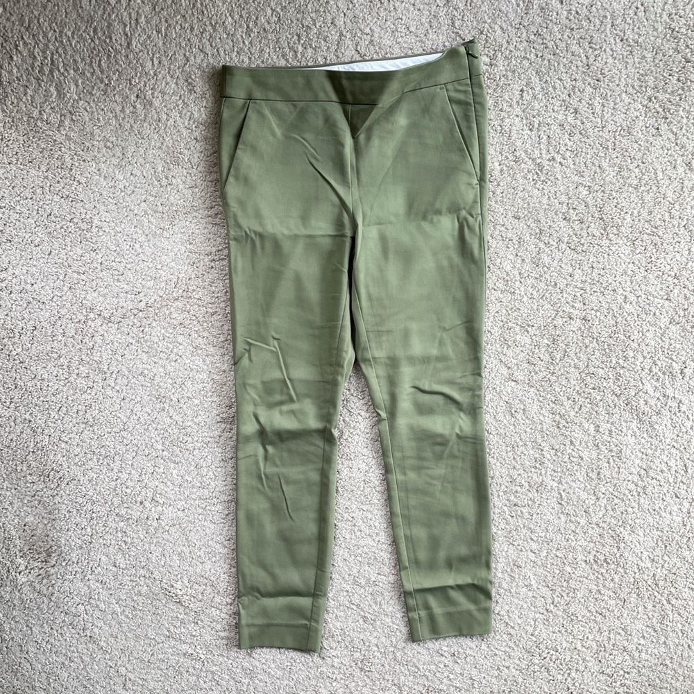LOFT Light Army Green Mid Rise Skinny Dress Pants with Pockets Size 4
